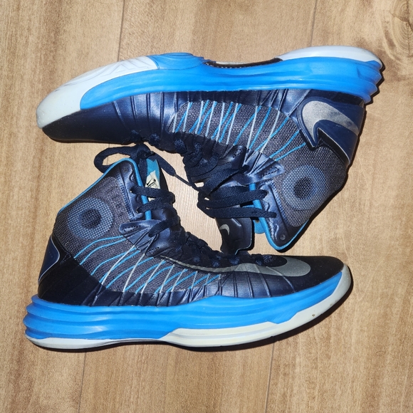 2012 Lunar Hyperdunk 2012+ | Black Blue Glow | Size M8 - Picture 2 of 9